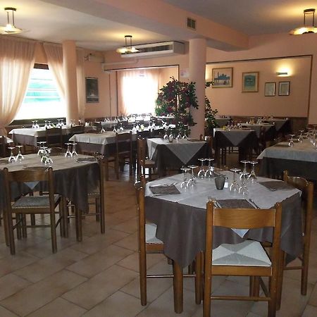 Albergo Ristorante Gori أَميليا المظهر الخارجي الصورة