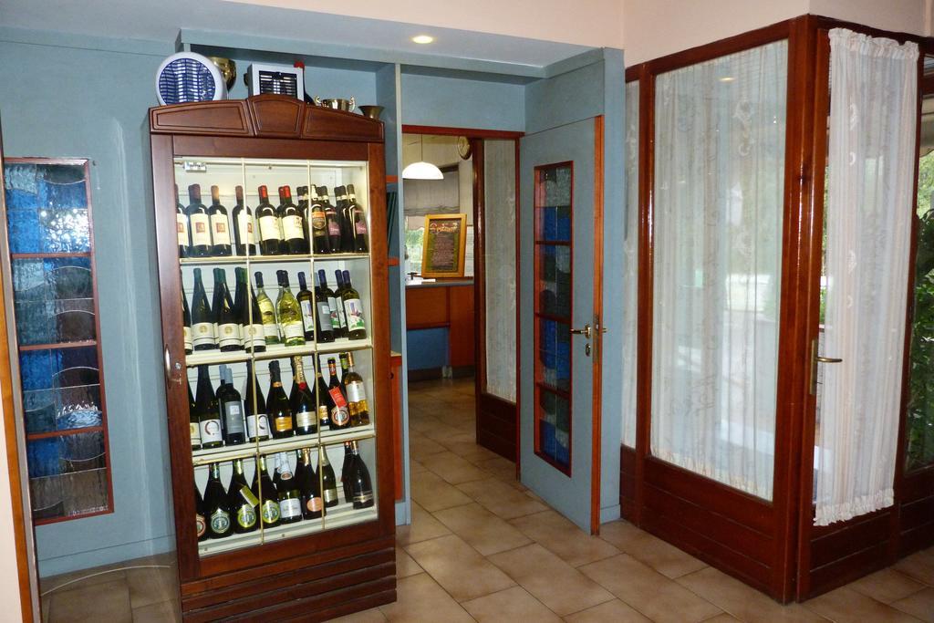 Albergo Ristorante Gori أَميليا المظهر الخارجي الصورة