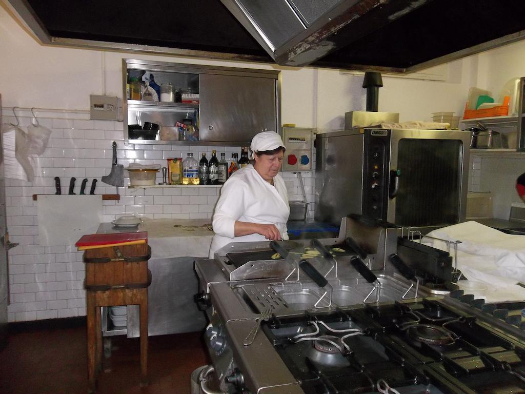 Albergo Ristorante Gori أَميليا المظهر الخارجي الصورة